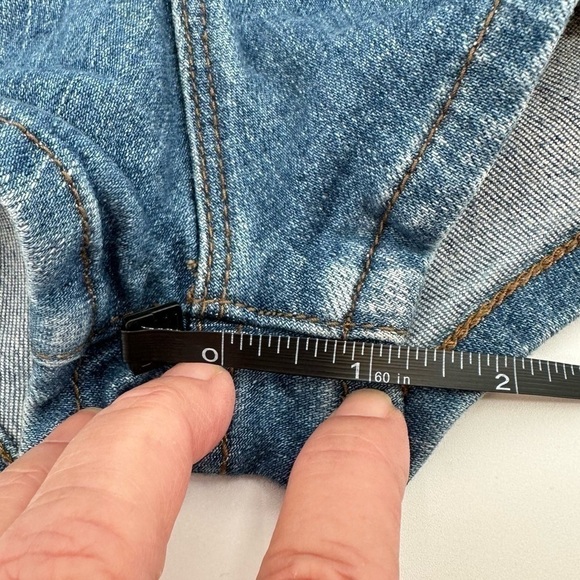 BDG Denim PinUp Super High Rise Women’s Shorts Size 25W - Picture 11 of 12